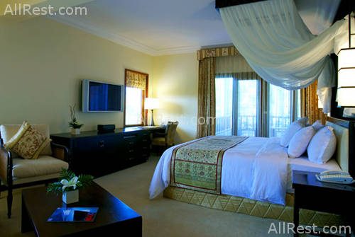 The Laguna Resort & Spa 25